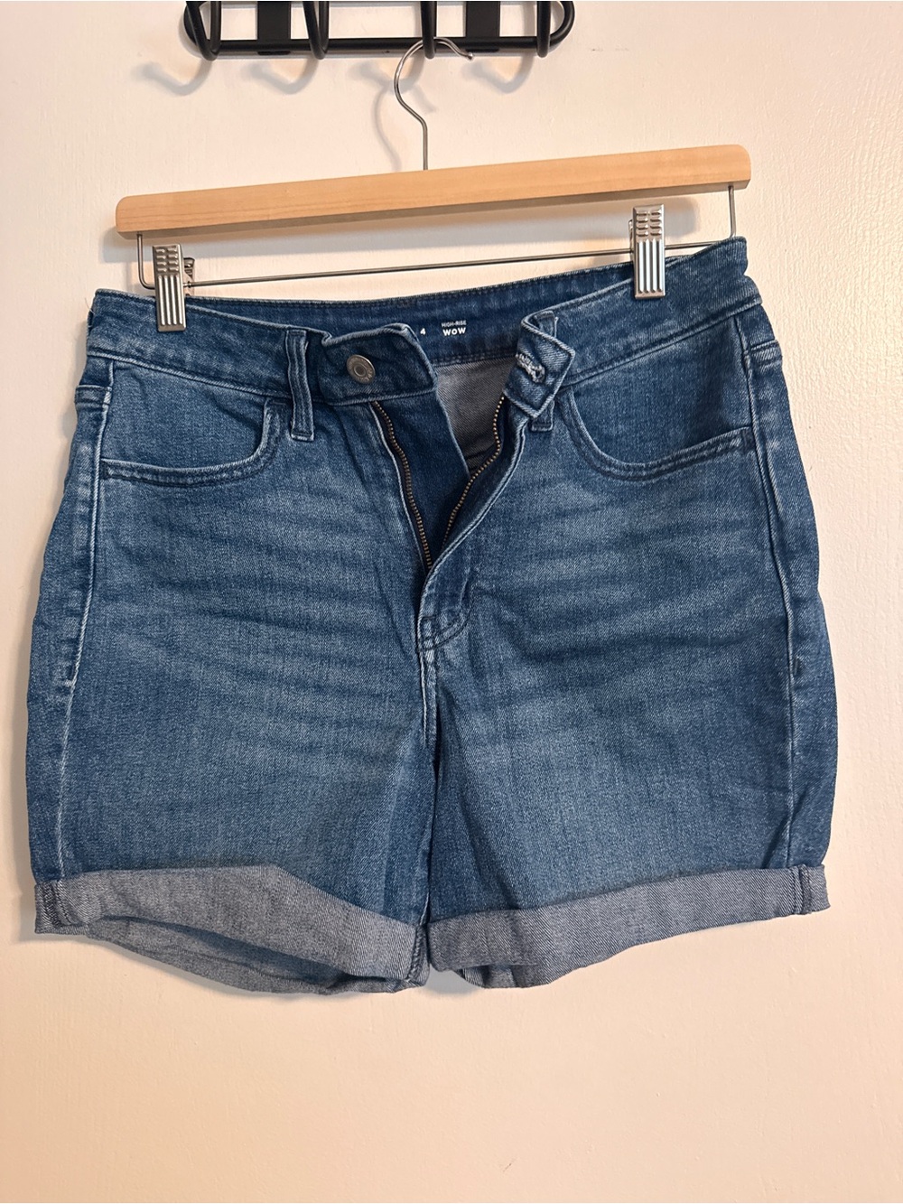 Old Navy Medium Blue Rolled-Hem Denim Shorts